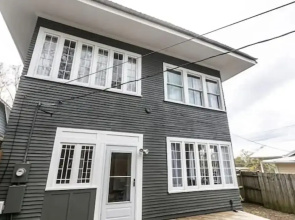 Trendy Lakeview Craftsman