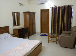 Hill Crown Hotel & Resort