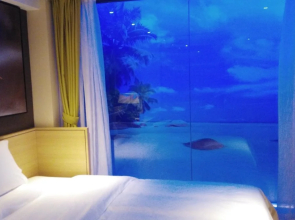 IU Hotel Urumqi Shinianzi Bus Station