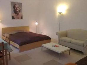 Apartment Heinrich Heine Platz