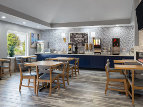 AmericInn by Wyndham Urbana/Champaign University Area