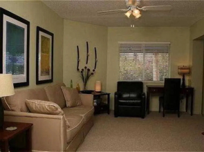 Royal Mansions Resort