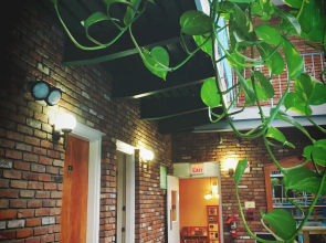 Bluebird Spa City Motor Lodge