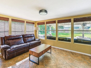 10 Mi to Bonita Beach: Pet-friendly Home w/ Yard!