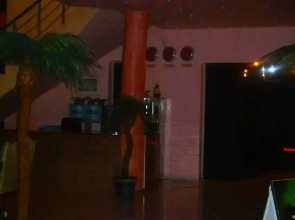 Cabana Hotel