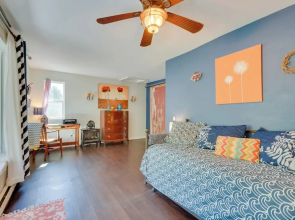 Stunning Golden Home w/ Deck ~ 35 Mi to Denver!