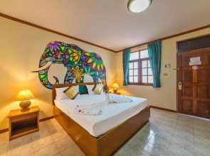 Panda Hotel（Patong Beach）