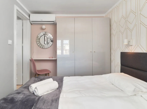 Apartment Kotlarska Centrum by Renters