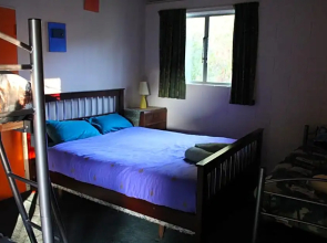 Riverside Haven Lodge & Holiday Park