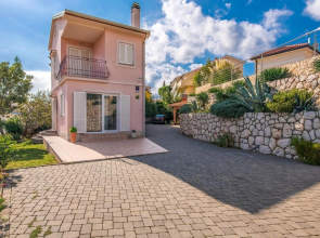 Amazing Home in Cizici With Wifi and 1 Bedrooms