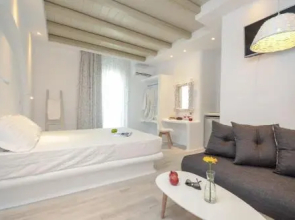 Naxian Spirit Suites & Apartments