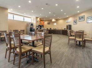 Sleep Inn & Suites and Conference Center Downtown