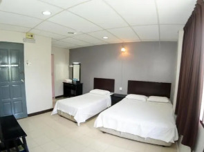 Poly Star Hotel