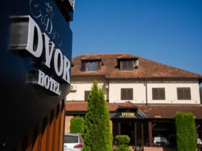 Hotel Dvor