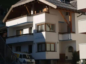 Apart Garni Lrchenheim