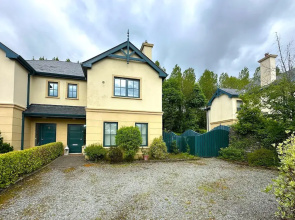 7 Oakwood Manor Kenmare