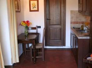 Agriturismo Fattoria le Case, Tuscany