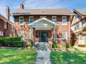 5 Mi to Dtwn Detroit: Pet-friendly Edison Home