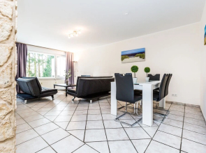 Little Manhatten Apartments