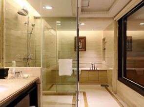 Royal Mediterranean Hotel