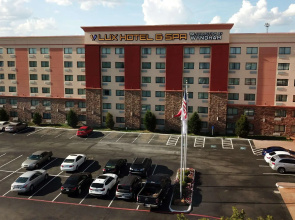 Lux Hotel and Spa