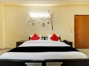 Capital O 68506 Shiv Guest House