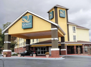 Quality Inn & Suites Huntsville Research Park Area