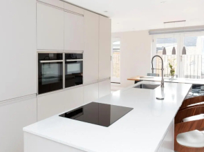 Fabulous Central Windsor Town House