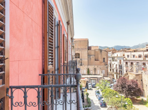 Oretea Apartment with Terrace