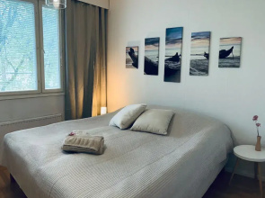 1BR Downtown Apartment with Balcony