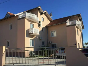 Maretsol Vacation House