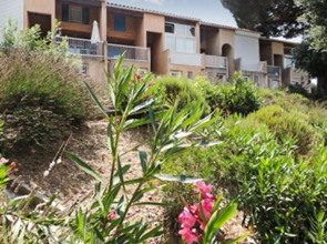 House With one Bedroom in Cogolin, With Wonderful sea View, Pool Acces