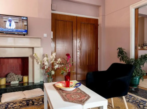 Cosy Downtown Apartment