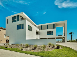 The White House of Holiday Isle 6 Bedroom Holiday Home by Five Star Properties
