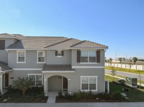 Spacious 5 bedroom villa at Storey Lake Resort