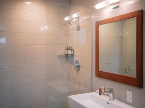 Отель The Revolution