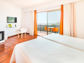 Отель THB Ocean Beach - Adults Only