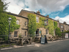 The Green Dragon Inn - Hardraw