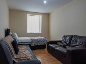 Royal Living Apartment