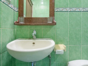 Super OYO 3118 Maxi Budget