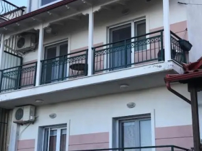 Cathryn Luxury Apartment -3-