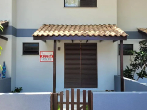 Sobrado A 100 Metros Da Praia De Morrinhos