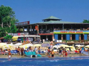 Tropic Beach Club Side