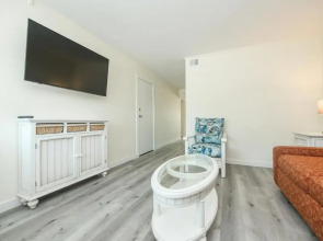 Siesta Key Beach Resort and Suites