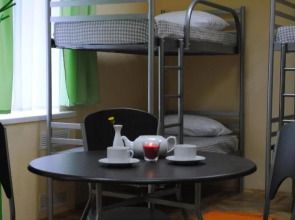 Домино Хостел