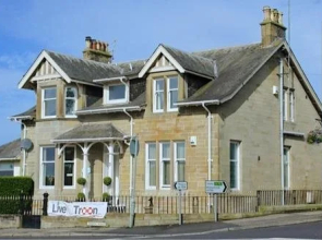 No 2 Troon Road Bed & Breakfast