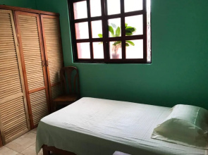 Spacious 3 Br House In Liberia