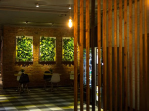 Отель «Станция Народная»