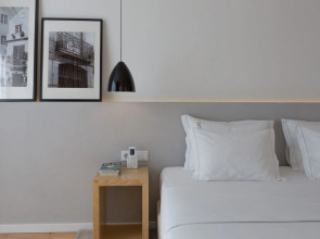 The 8 Downtown Suites