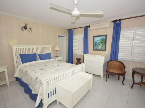 Idleawile Villa, 5BR by Jamaican Treasures